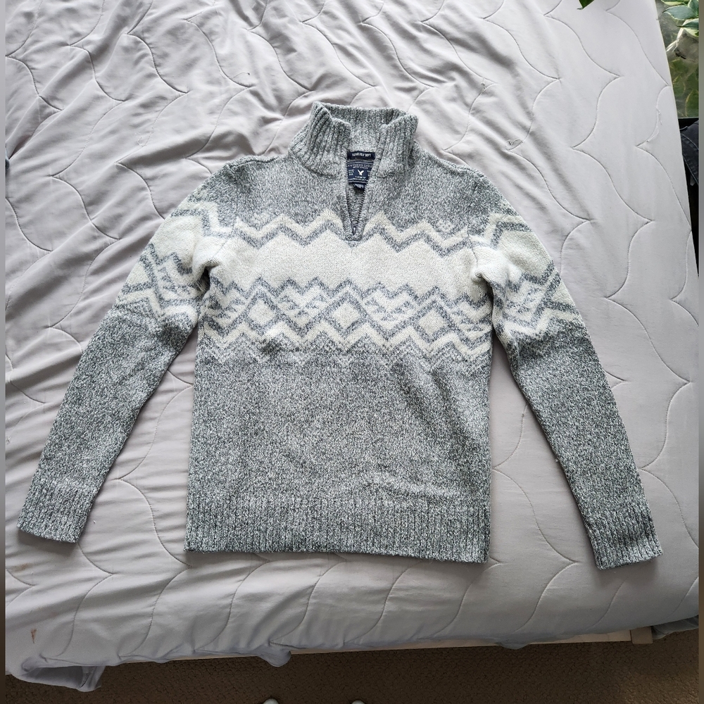 American Eagle sweater